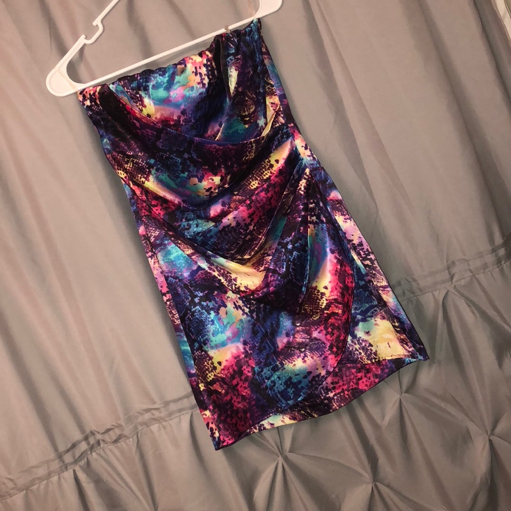 Short dress